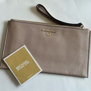 Michael Kors Blush Pink Wristlet